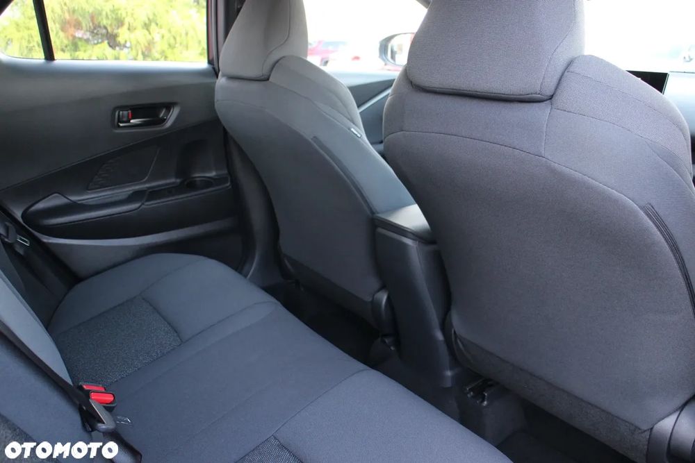 Toyota C-HR ver-1-8-hybrid-comfort - 14