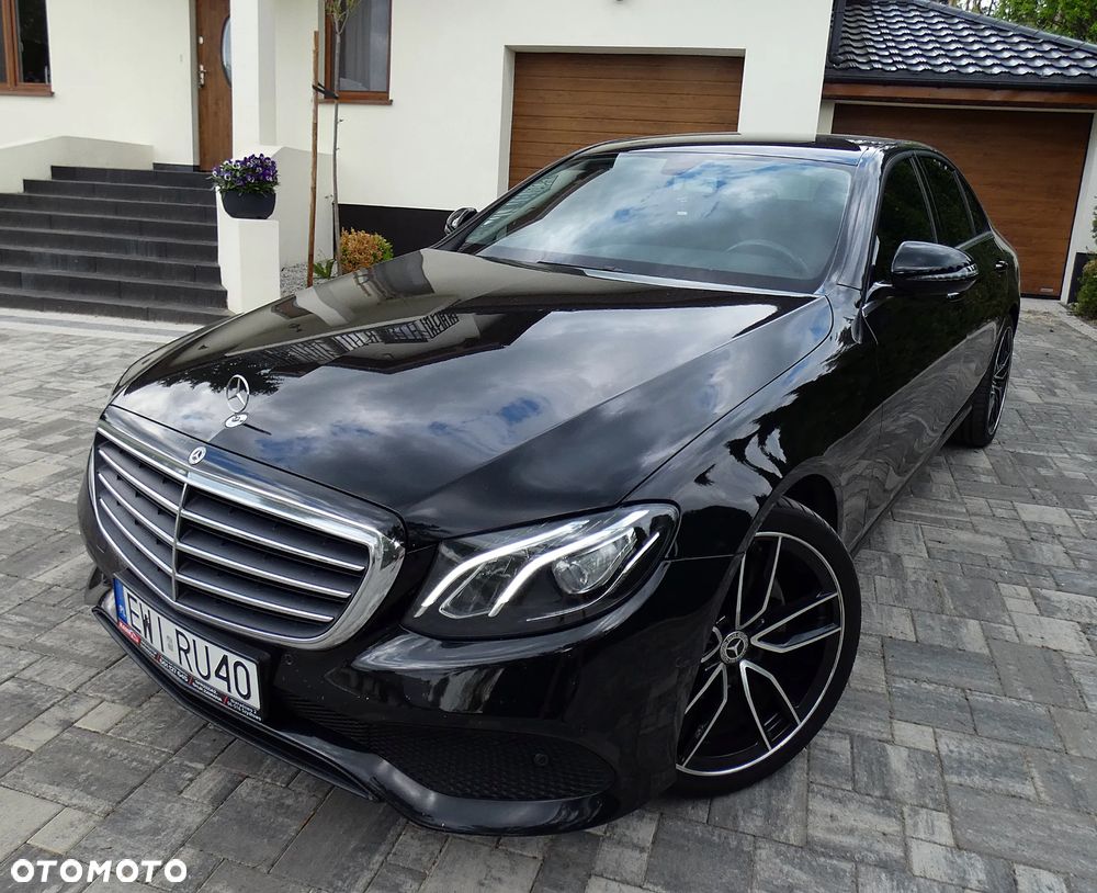 Mercedes-Benz Klasa E 220 d 4-Matic Business Edition 9G-TRONIC - 26
