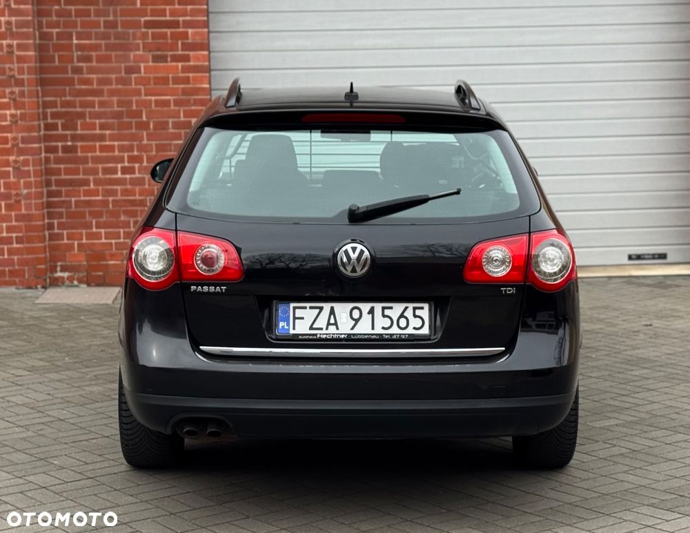Volkswagen Passat 1.9 TDI Comfortline - 7