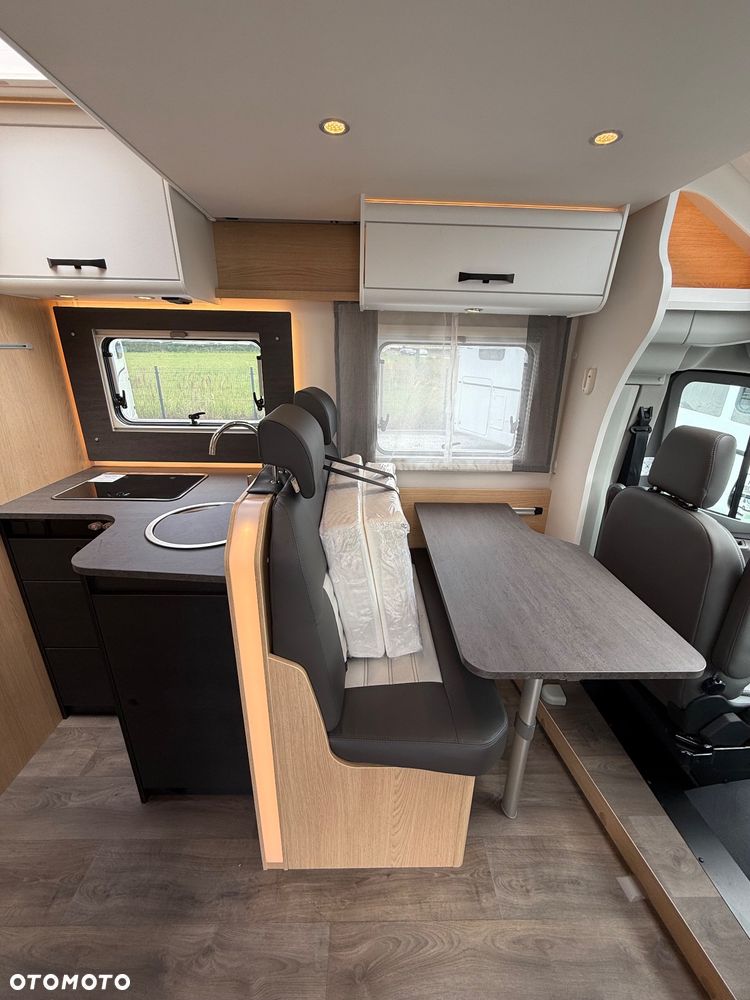 Sunlight T680 Adventure Edition - 13