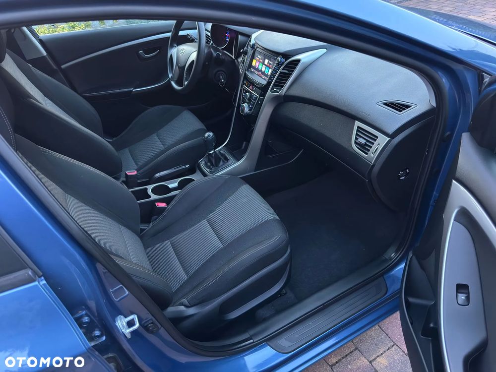 Hyundai i30 blue 1.4 Style - 17