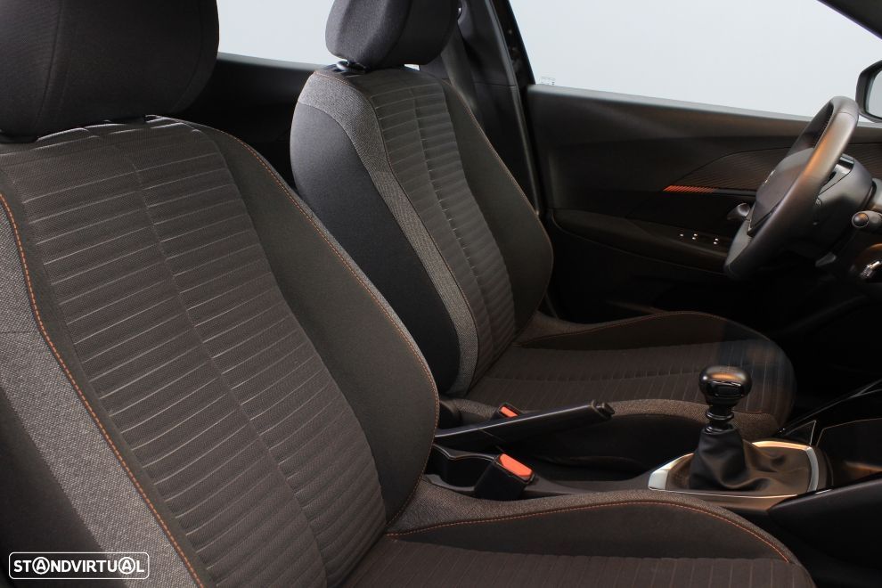 Peugeot 2008 1.2 PureTech Active Pack - 20