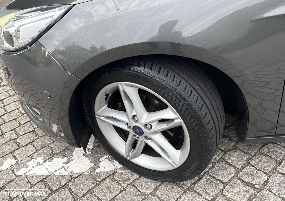 Ford Focus SW 1.5 TDCi Titanium - 10
