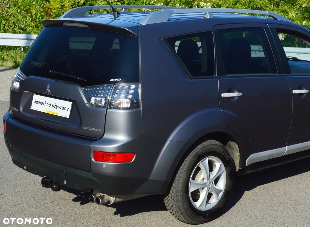 Mitsubishi Outlander - 14