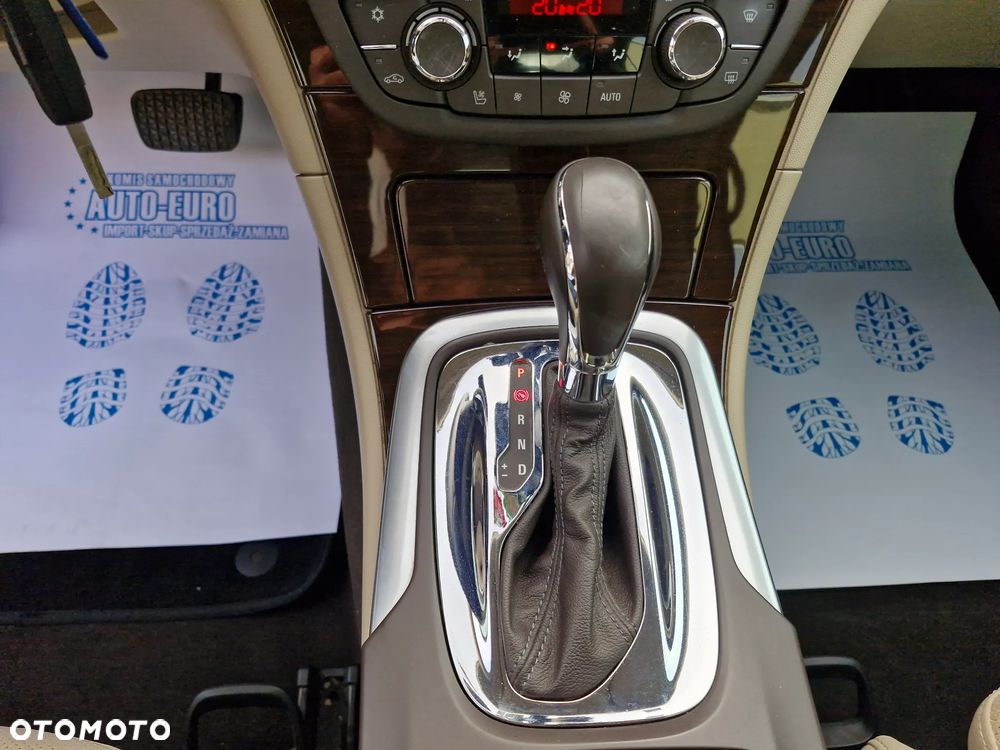 Opel Insignia 2.0 Turbo 4x4 Cosmo - 33