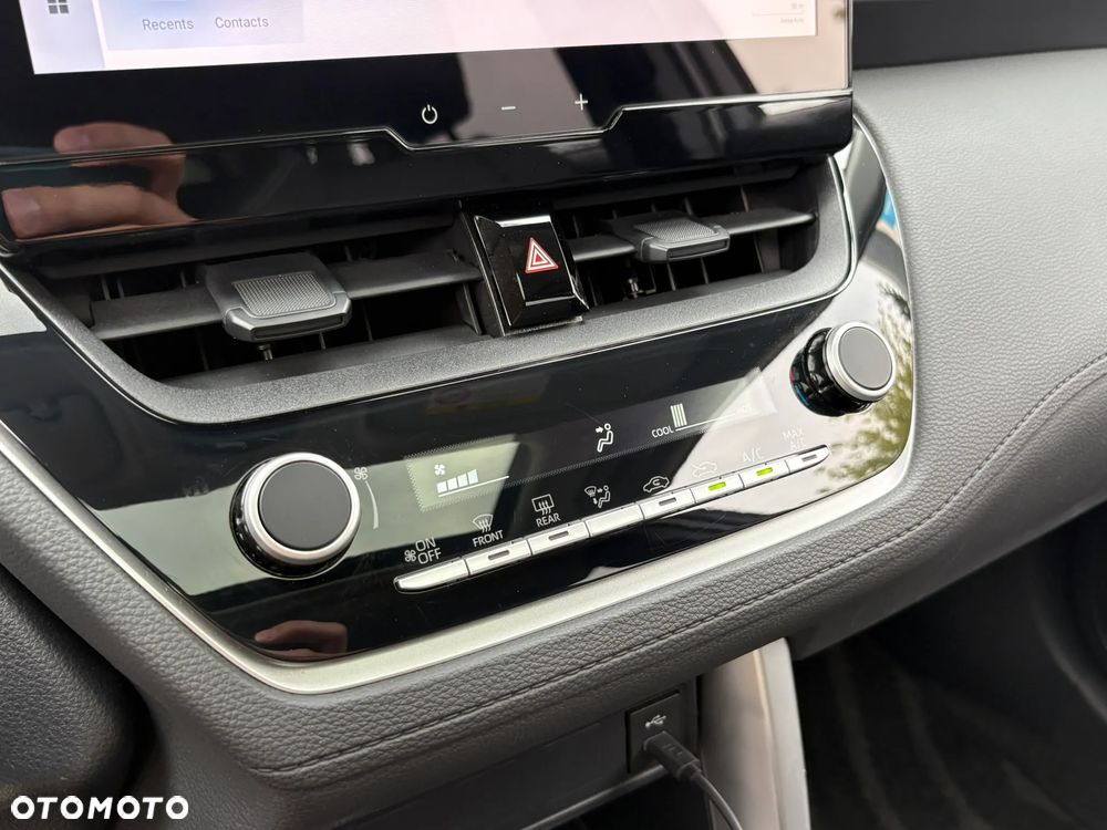 Toyota Corolla Cross 2.0 Hybrid Comfort - 15