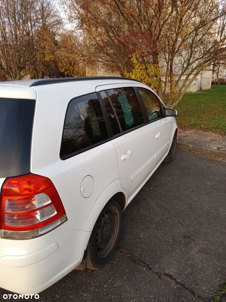 Opel Zafira 1.6 Enjoy - 8