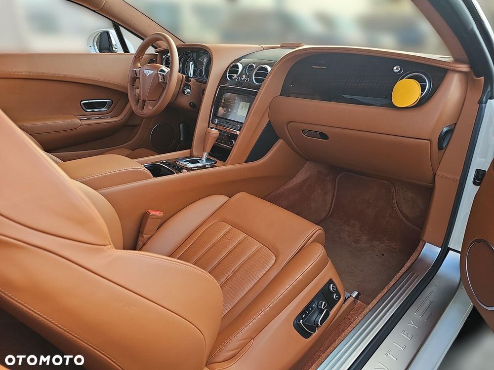 Bentley Continental GT - 13
