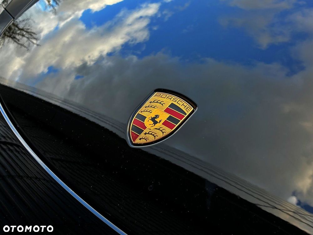 Porsche 718 Cayman - 11