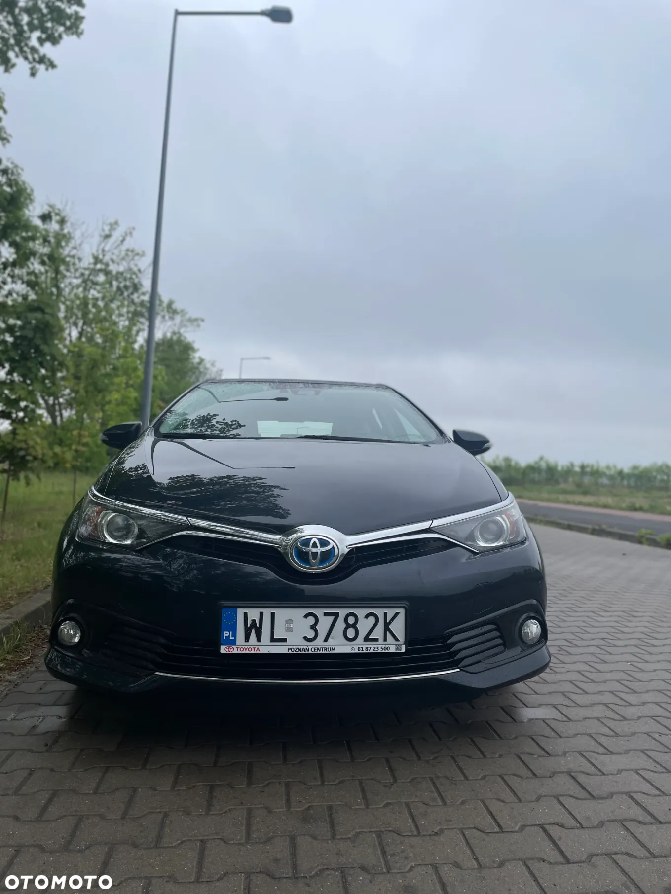 Toyota Auris Hybrid 135 Premium - 2