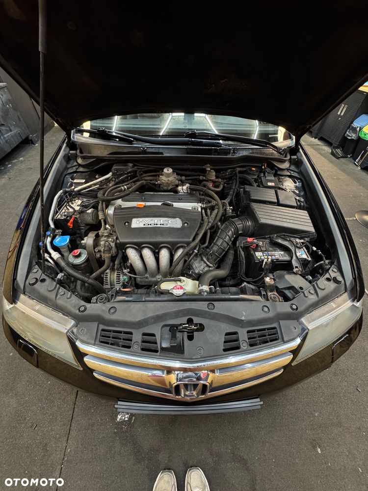 Honda Accord 2.0 Executive - 16