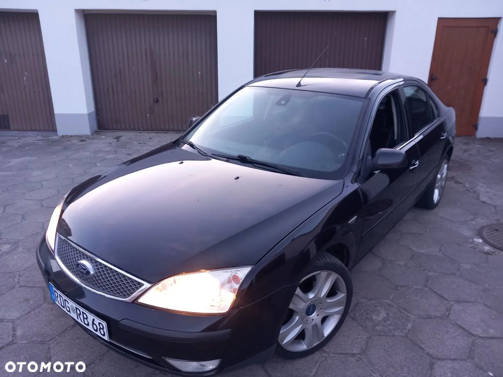 Ford Mondeo - 25