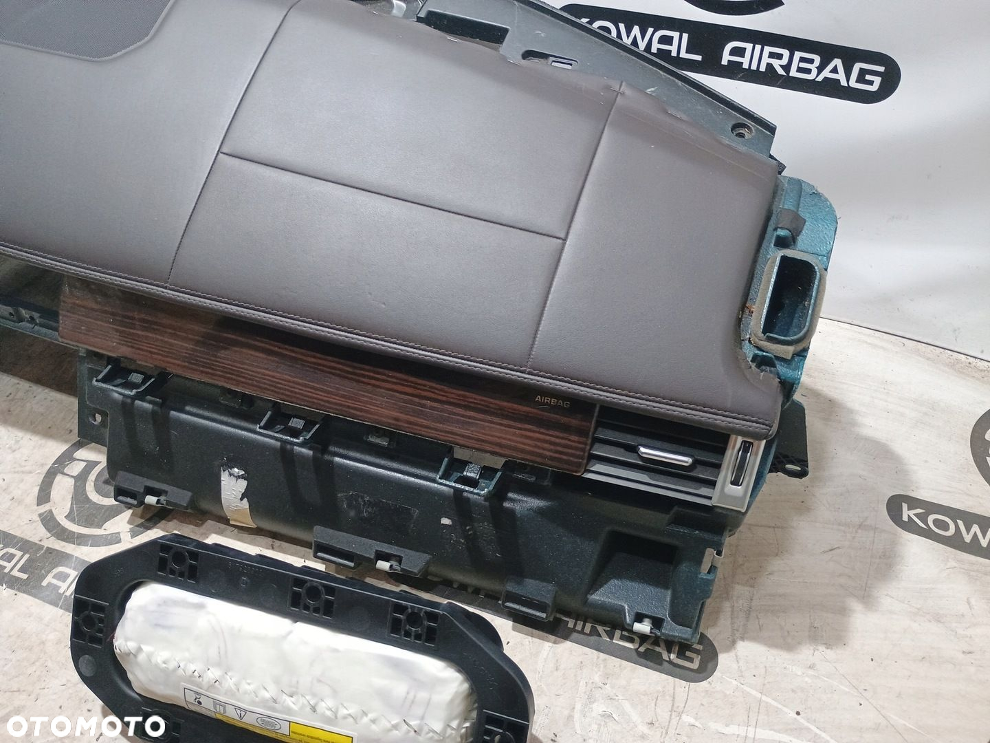 RANGE ROVER EVOQUE BRĄZ GŁADKI DESKA KONSOLA AIRBAG PASY ORYGINAŁ DEMONTAŻ - 6
