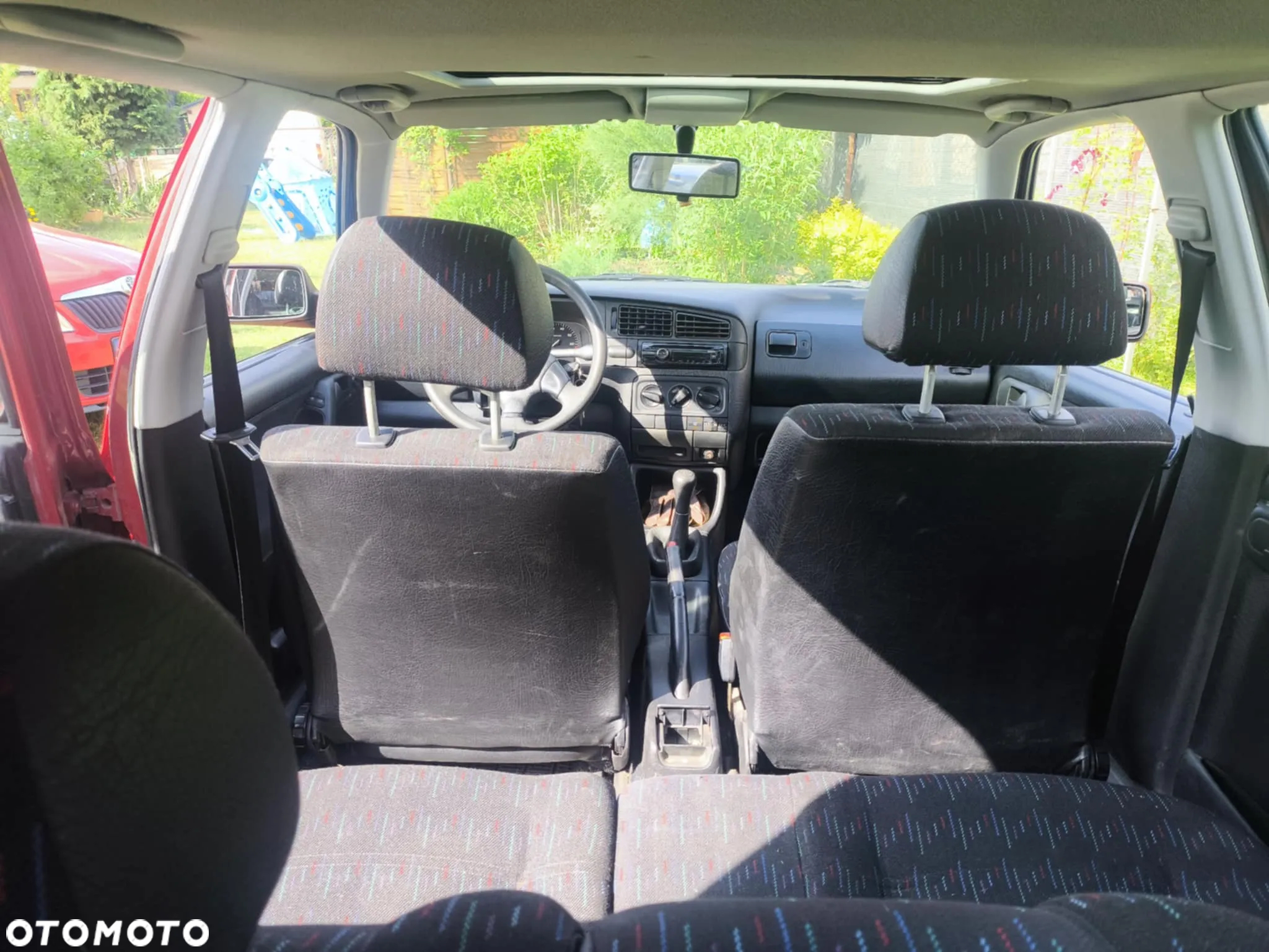 Volkswagen Golf 1.6 - 9