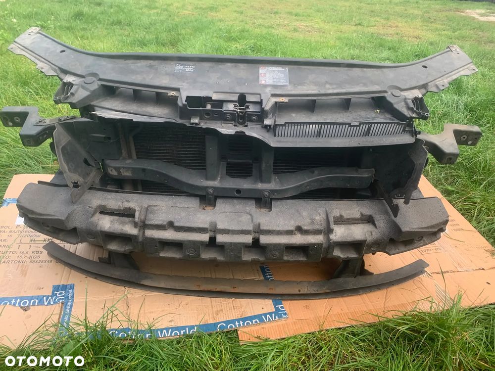 PAS PRZEDNI Z CHŁODNICAMI  VOLKSWAGEN 1.9 TDI - 4