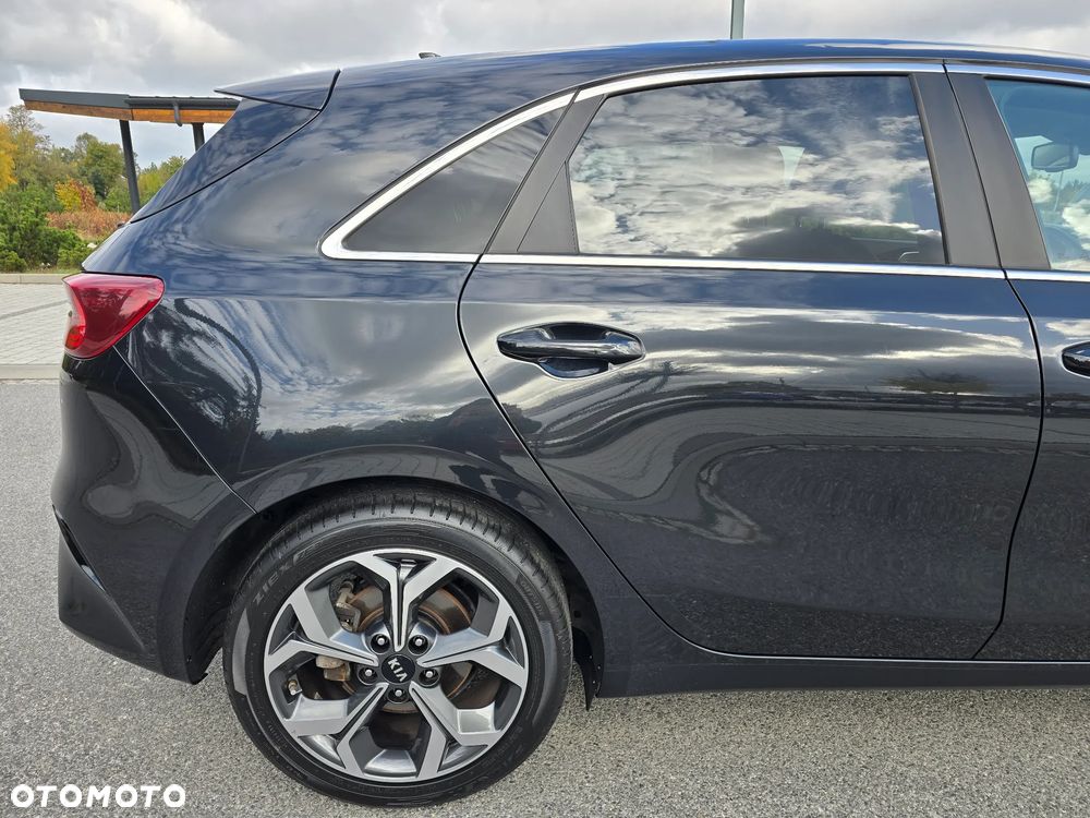 Kia Ceed - 35