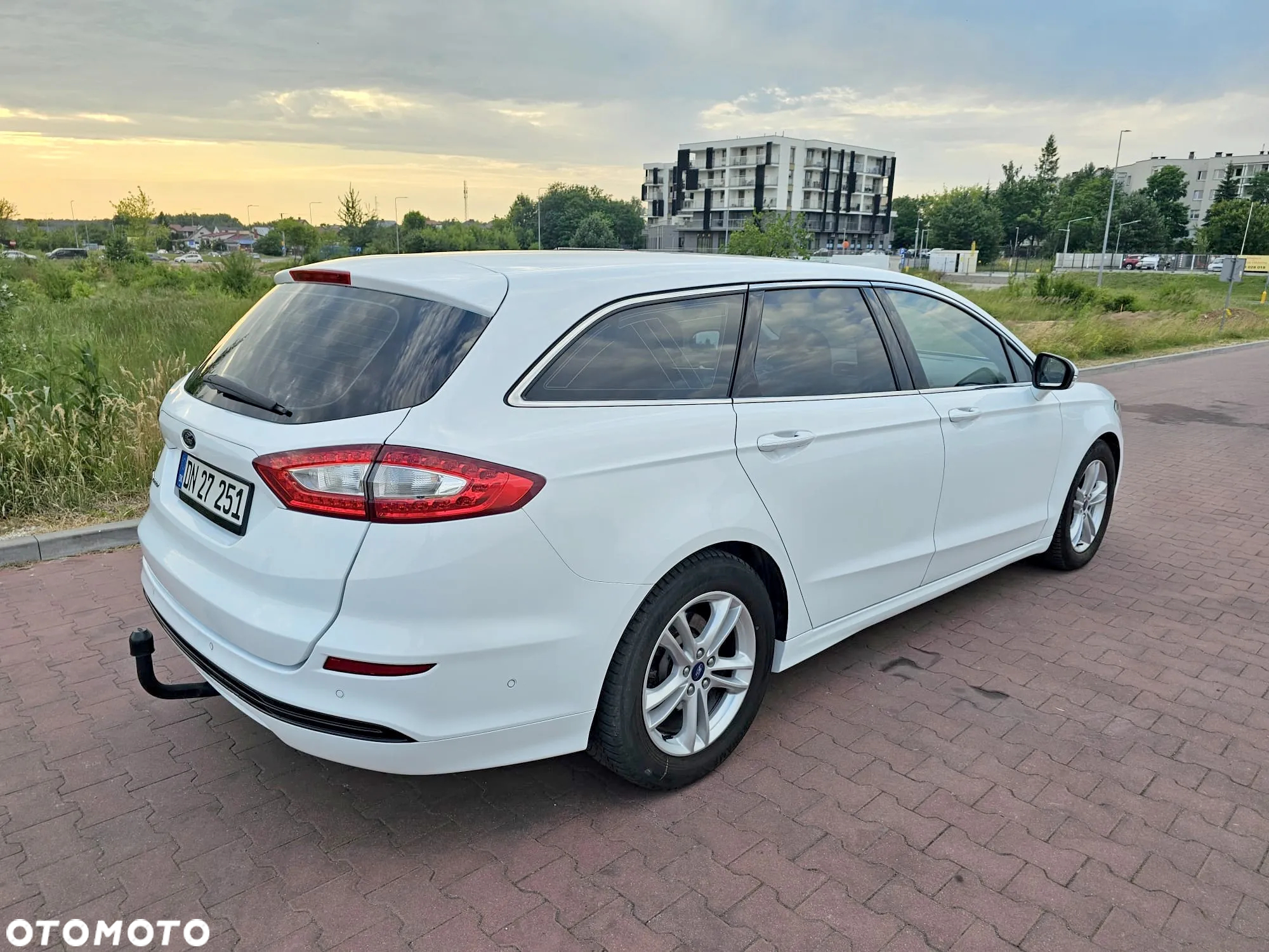 Ford Mondeo 2.0 TDCi Titanium - 12