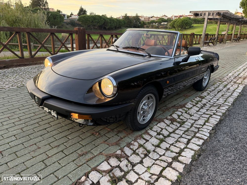 Alfa Romeo Spider 1.6 - 9