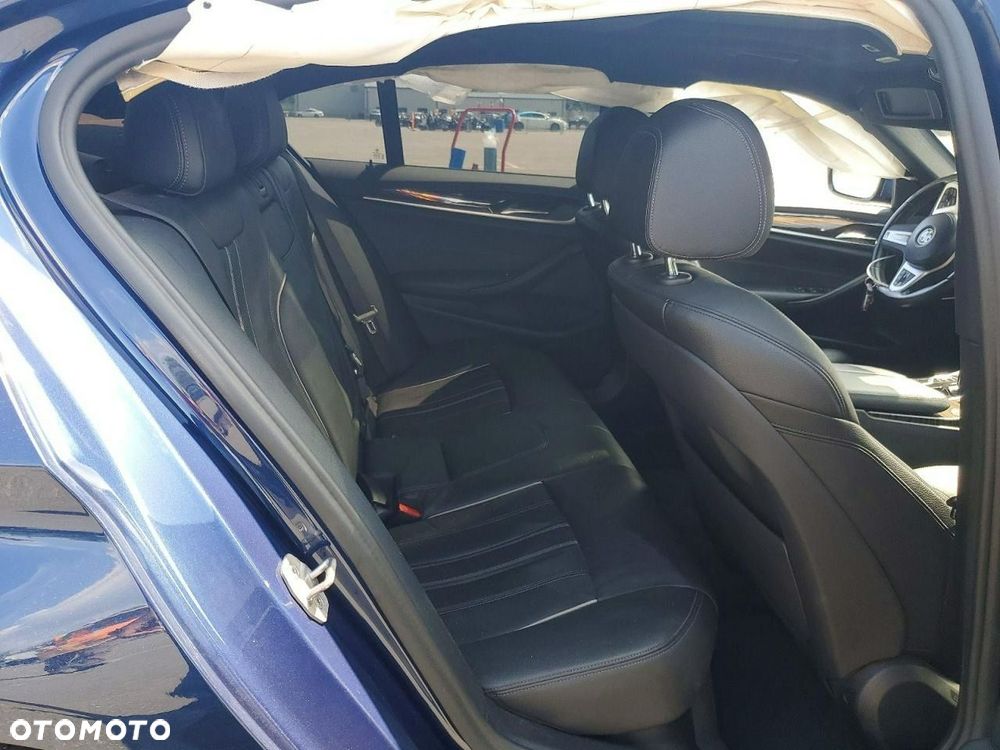 BMW Seria 5 540i xDrive M Sport sport - 9