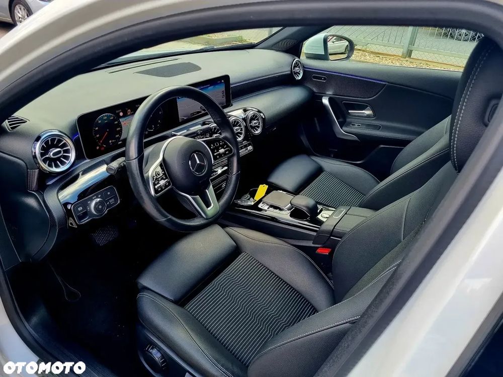Mercedes-Benz Klasa A 180 d 7G-DCT - 9