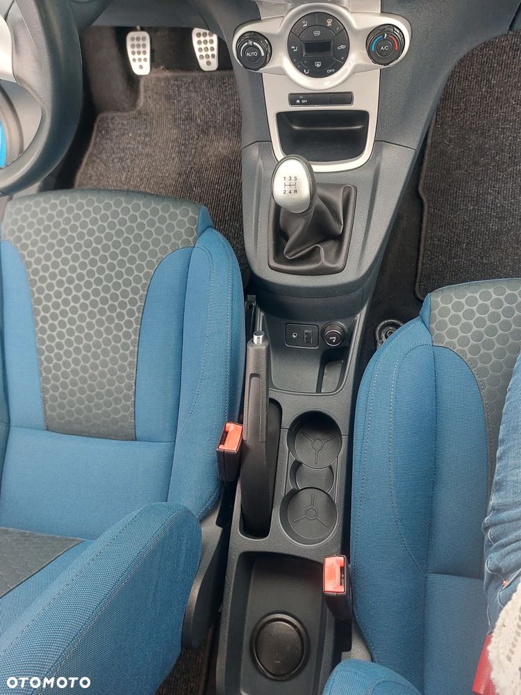 Ford Fiesta 1.4 Titanium - 16