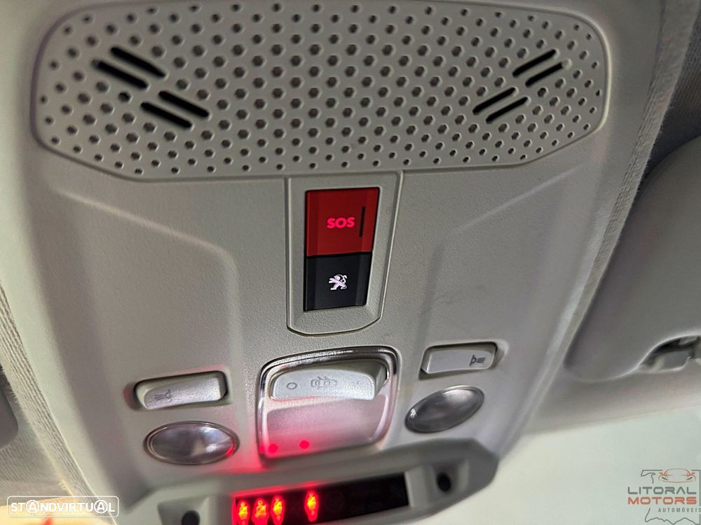 Peugeot 208 1.2 PureTech Active Pack - 21