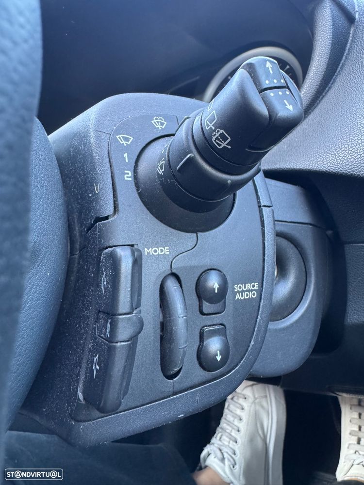 Renault Clio - 16