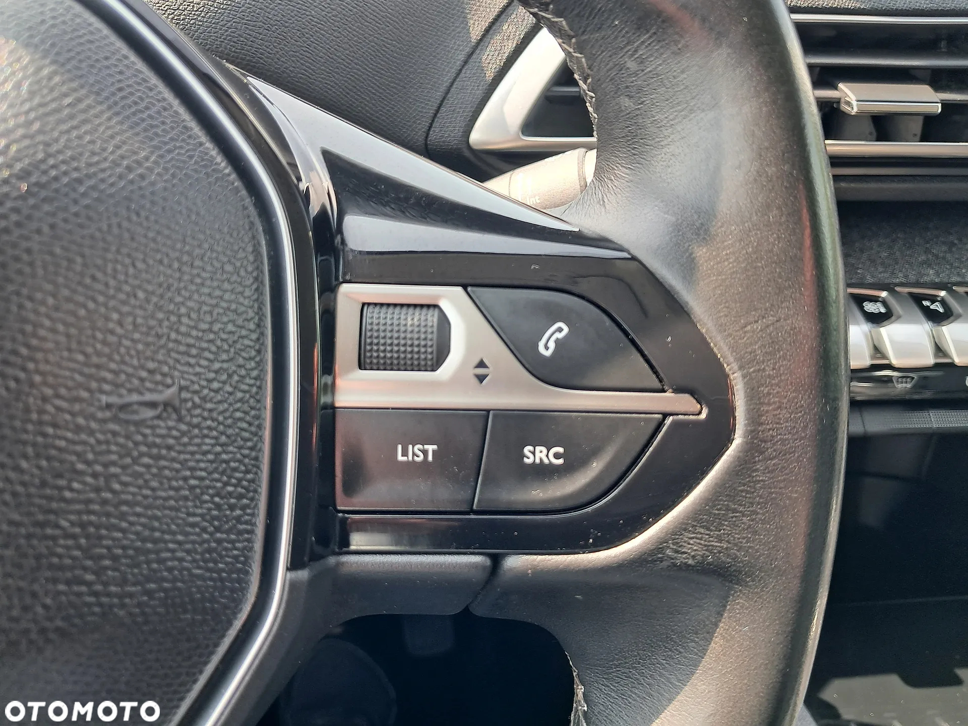 Peugeot 3008 - 25
