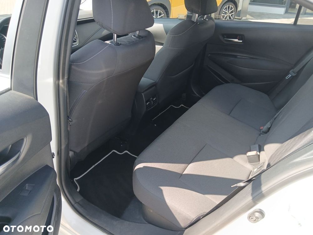 Toyota Corolla 1.8 Hybrid Comfort - 38