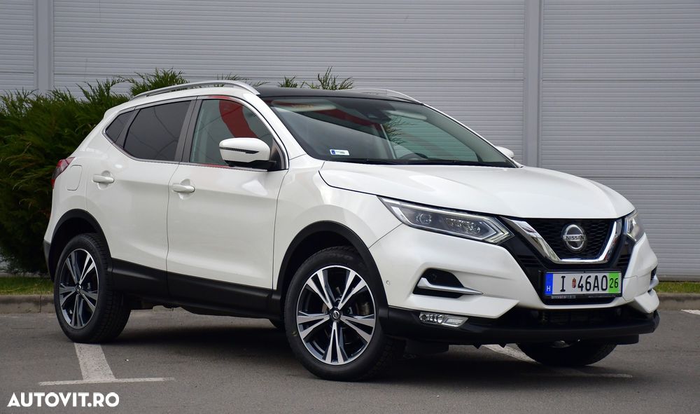 Nissan Qashqai 1.6 DCI Xtronic N-Connecta - 2