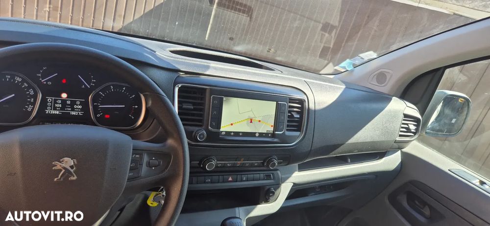 Peugeot Expert - 8