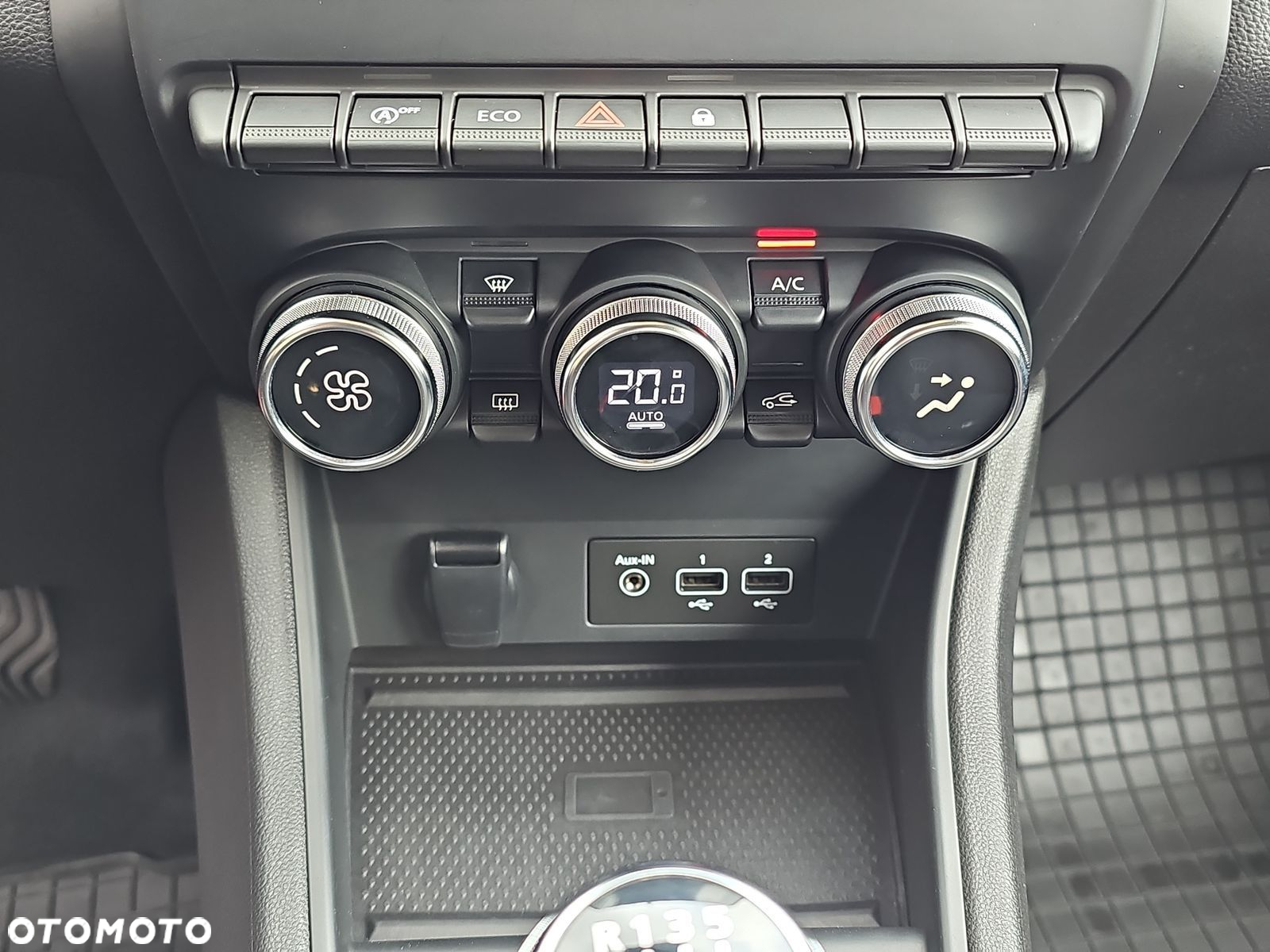 Renault Captur 1.0 TCe Intens - 18
