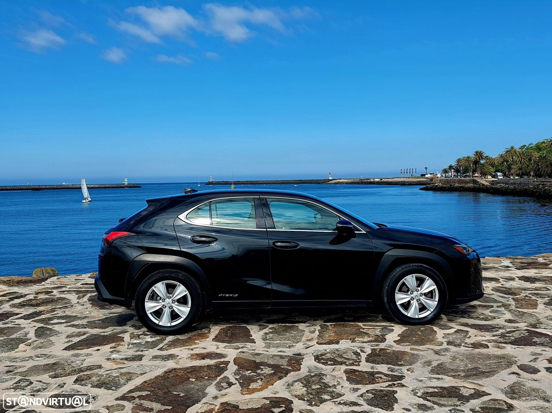 Lexus ux-250h Business - 7