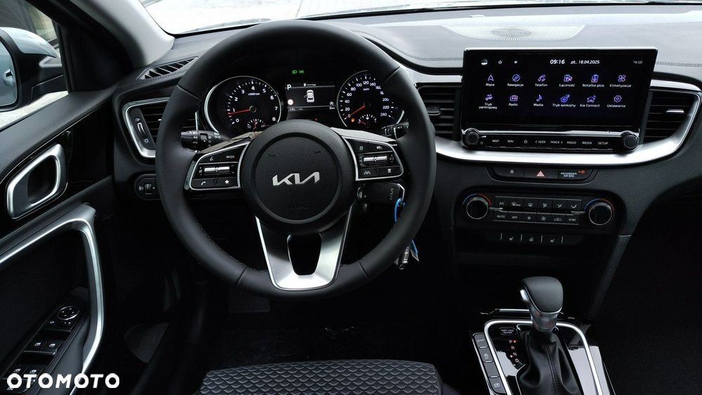 Kia XCeed - 16
