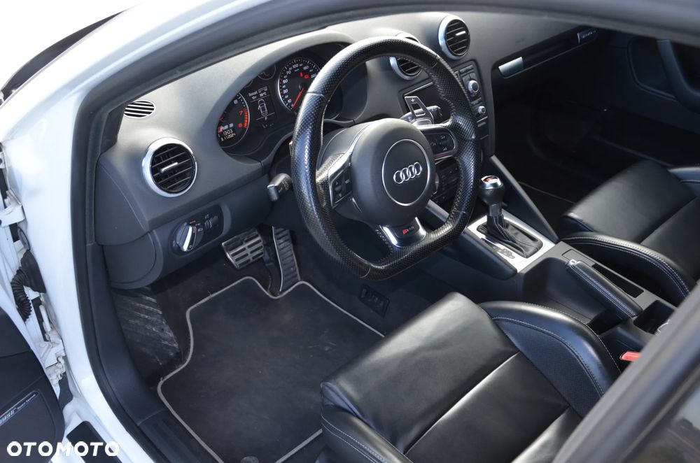 Audi RS3 Sportback Standard - 6