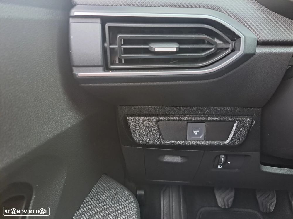 Dacia Sandero 1.0 SCe Essential - 13