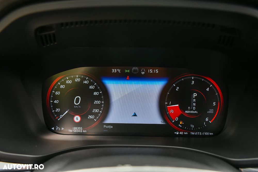 Volvo XC 60 D4 AWD R-Design - 9