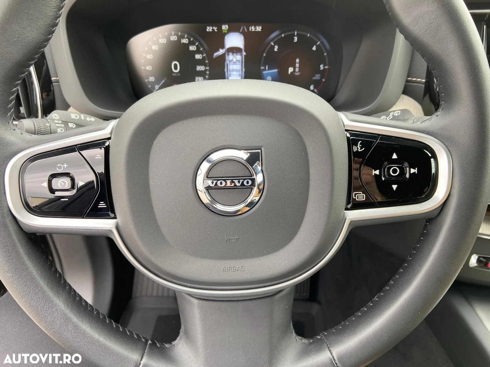 Volvo XC 60 B4 MHEV AWD Inscription - 13