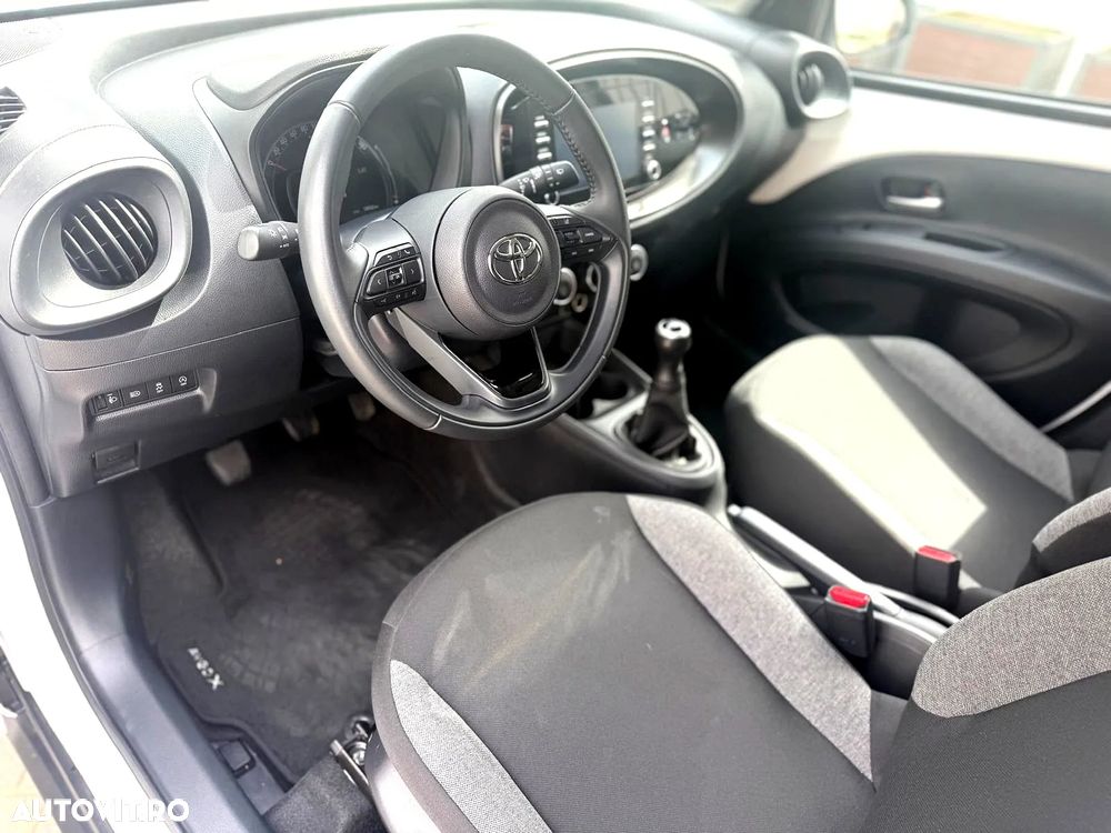 Toyota Aygo 1.0 VVY-I 5 usi X - 10