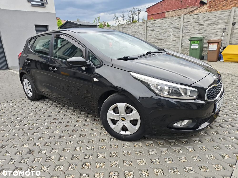 Kia Ceed 1.4 CVVT Vision - 25