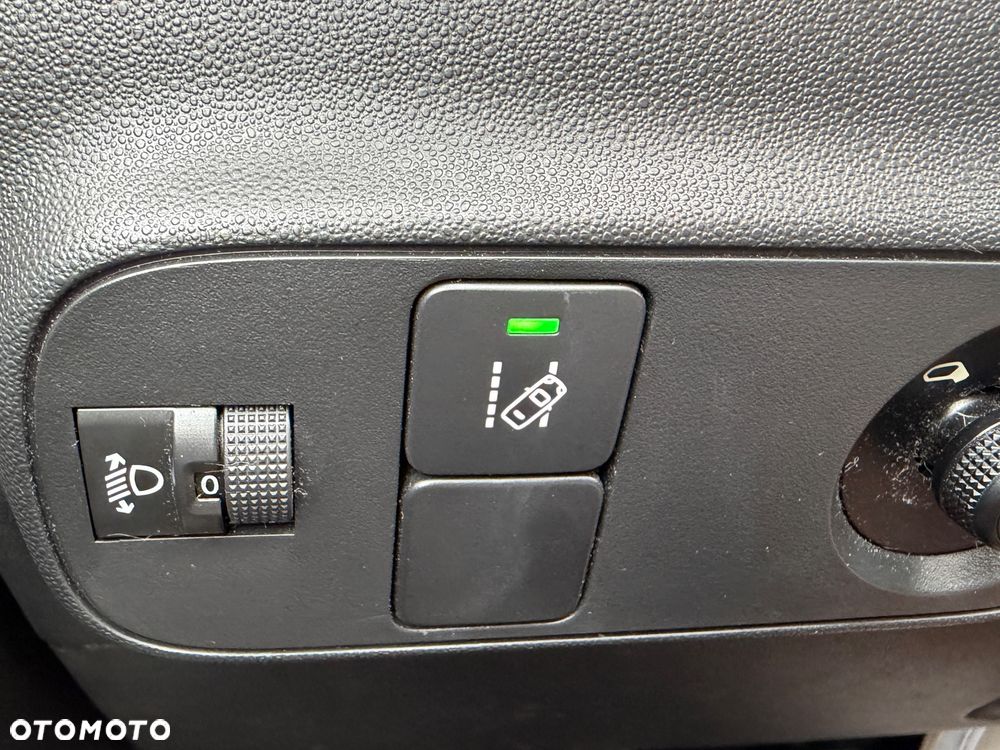 Citroën C3 1.6 BlueHDi Live S&S - 13