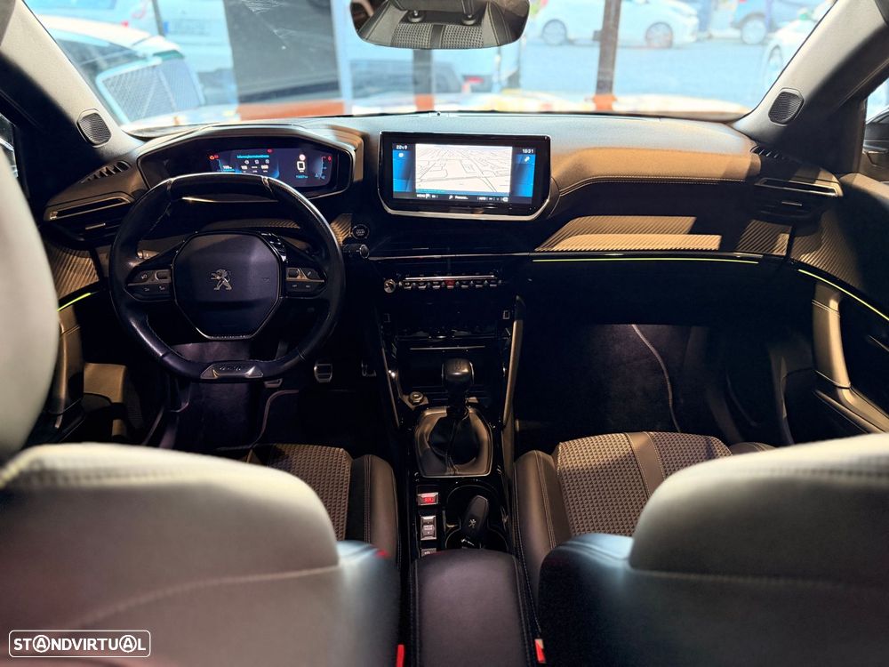 Peugeot 2008 1.2 PureTech GT Line - 36