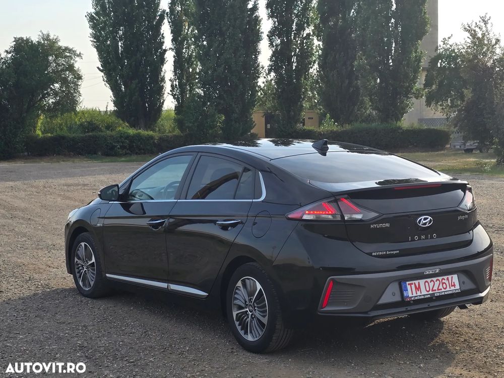 Hyundai IONIQ 1.6 GDI Premium - 3