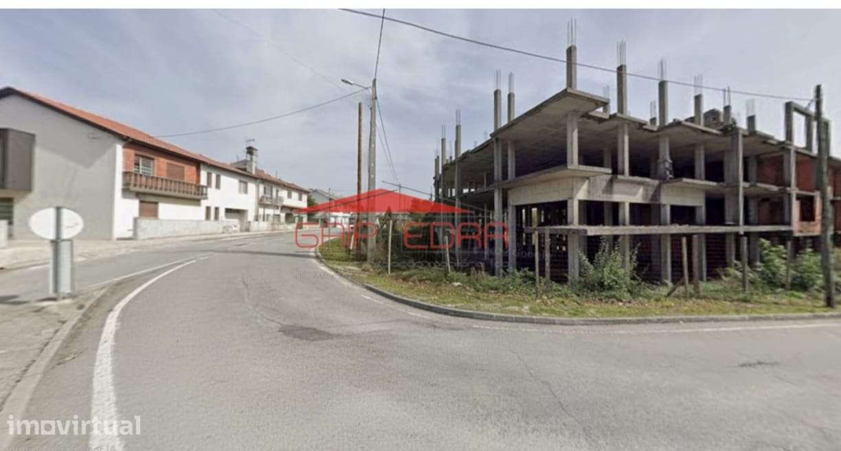 Prédio para acabar em Viseu com 40 frações - Grande imagem: 4/6
