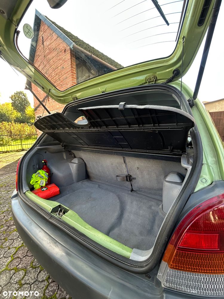 Toyota Starlet 1.4 XLi - 11