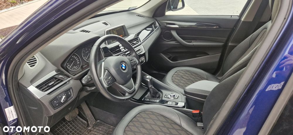BMW X1 xDrive20d - 10