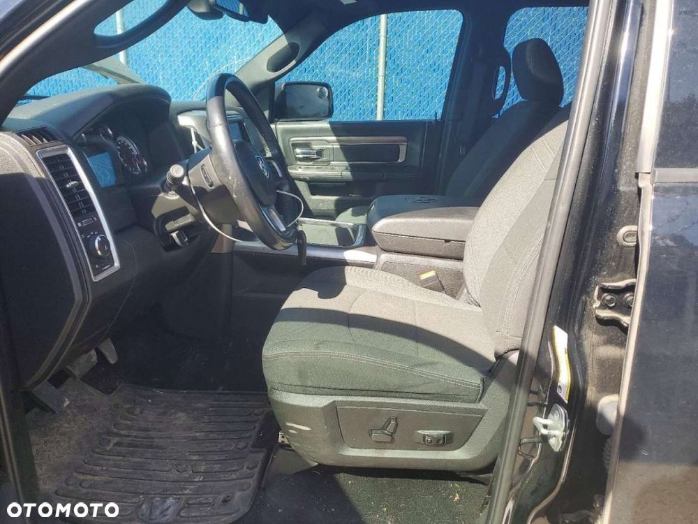 RAM 1500 - 8