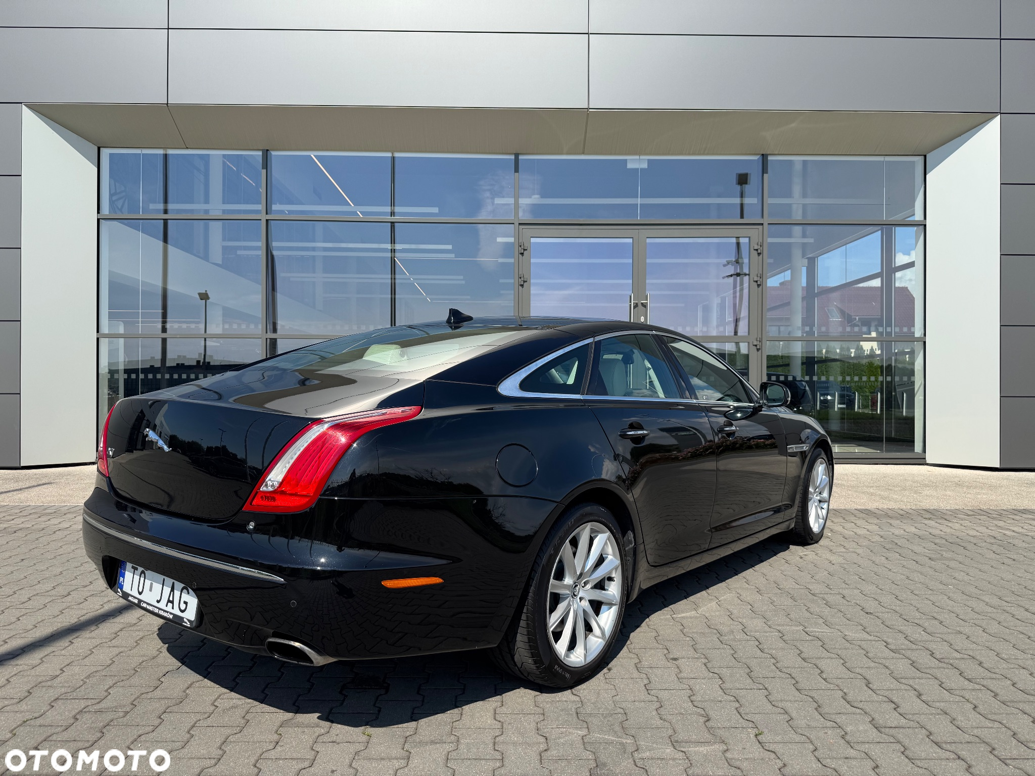 Jaguar XJ - 14