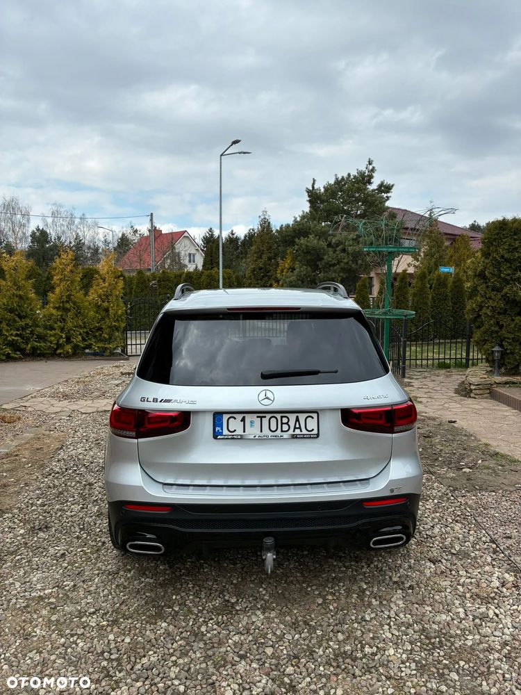 Mercedes-Benz GLB 200 4-Matic AMG Line 8G-DCT - 6