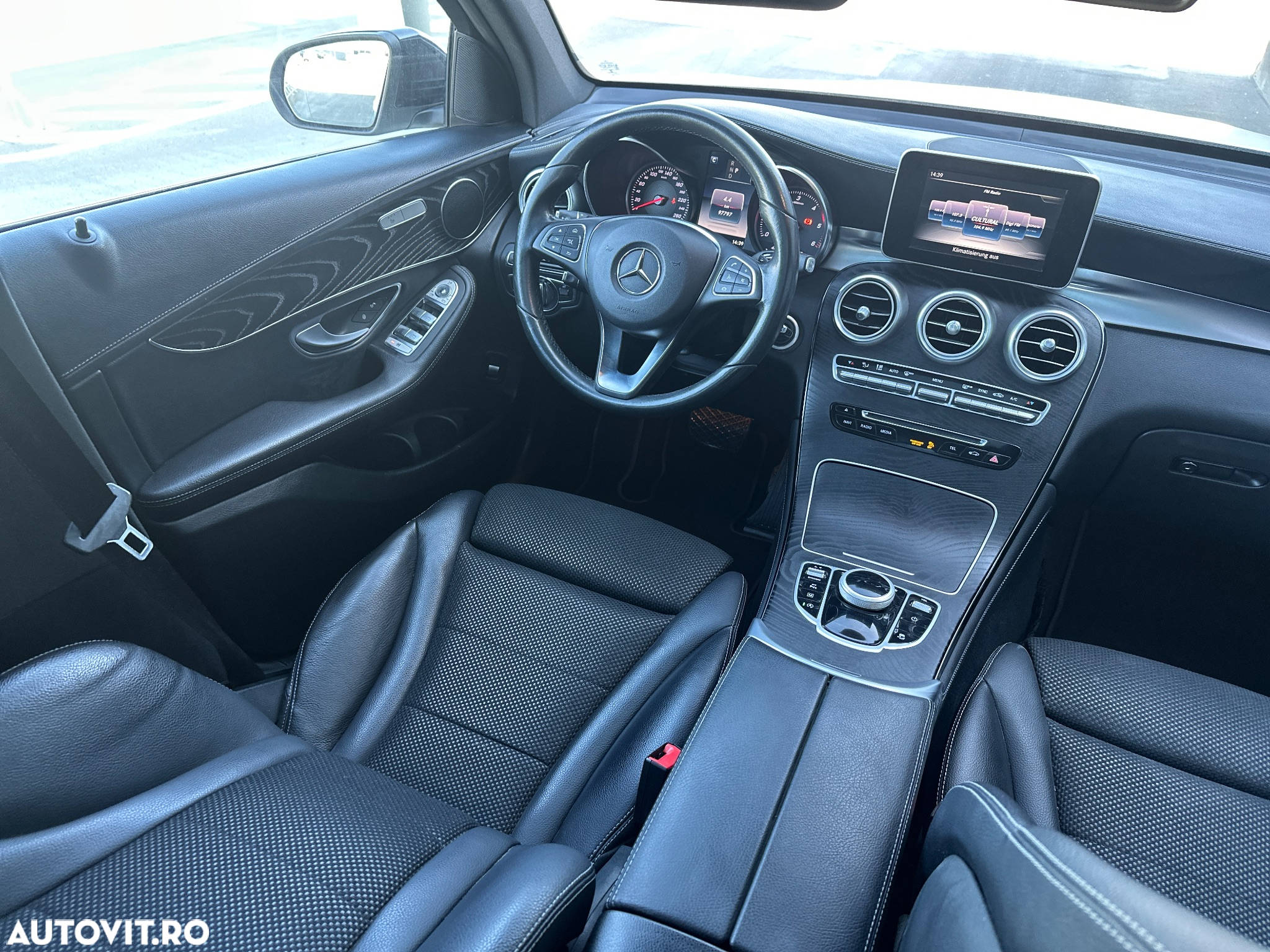 Mercedes-Benz GLC 220 d 4Matic 9G-TRONIC AMG Line - 8